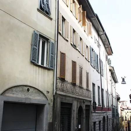 Accademia Carrara 2 *